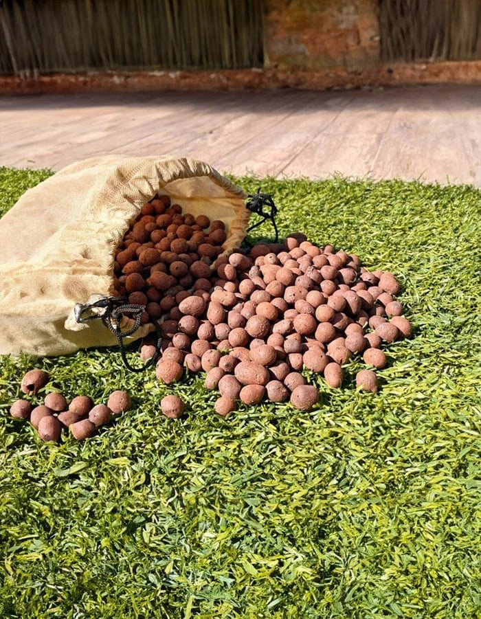 Sereno planters Tray 5Kg / Brown Leca Balls